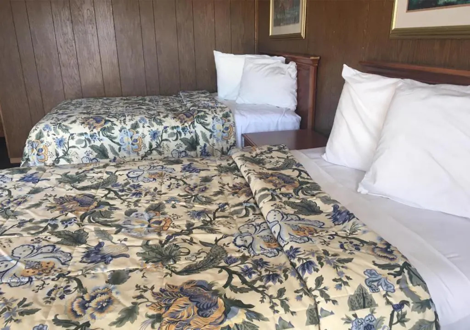 Sky Palace Inn and Suites El Dorado