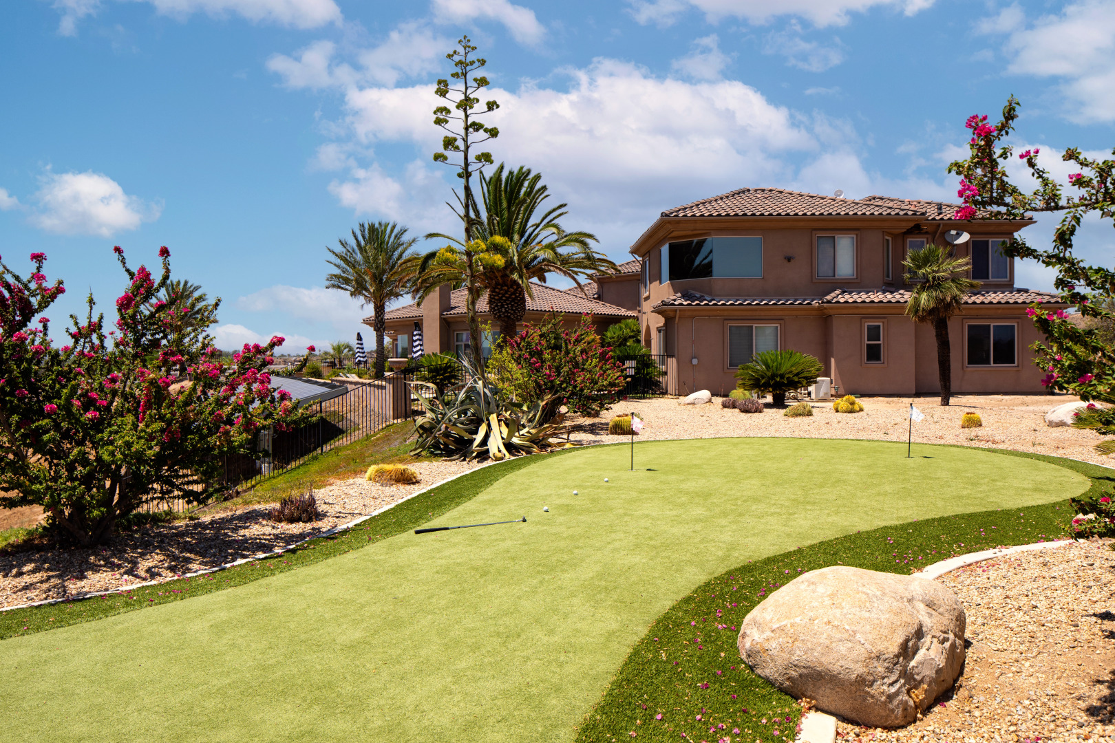 Sangiovese By Avantstay Spectacular Estate w/ Pool, Hot Tub & Putting Green