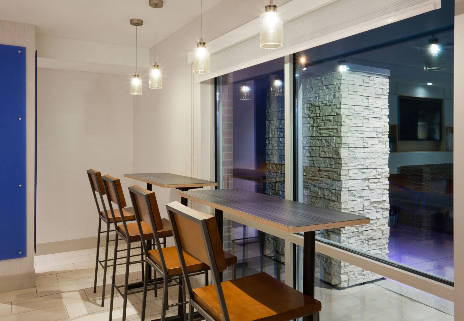 Holiday Inn Express & Suites Des Moines Downtown by IHG