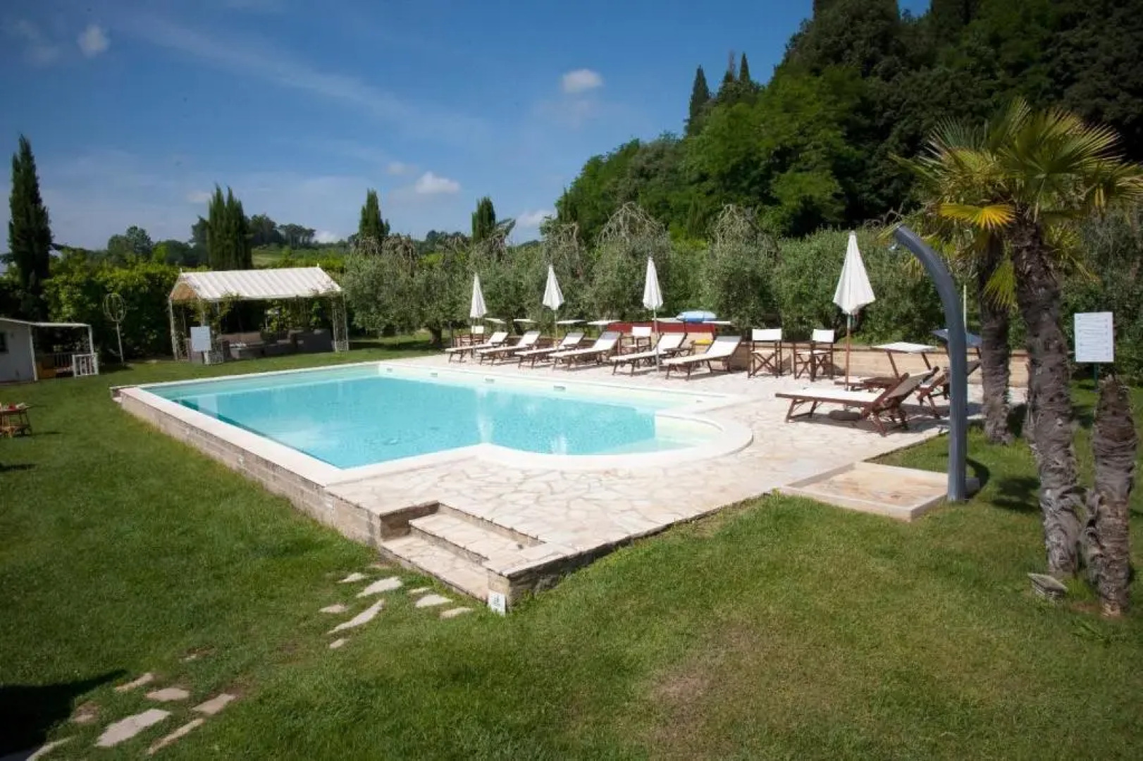 Cevoli Country Resort