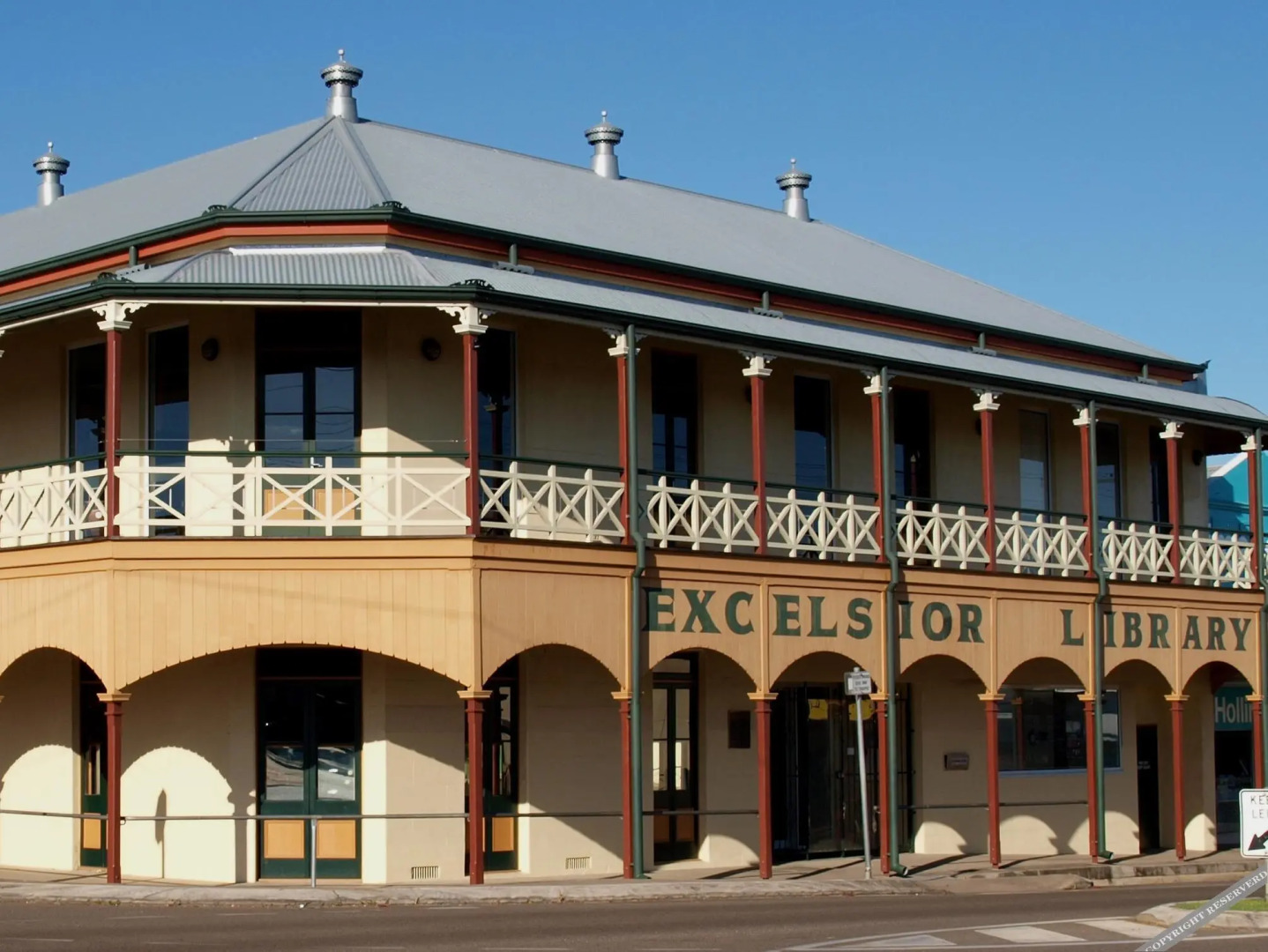 Affordable Gold City Motel