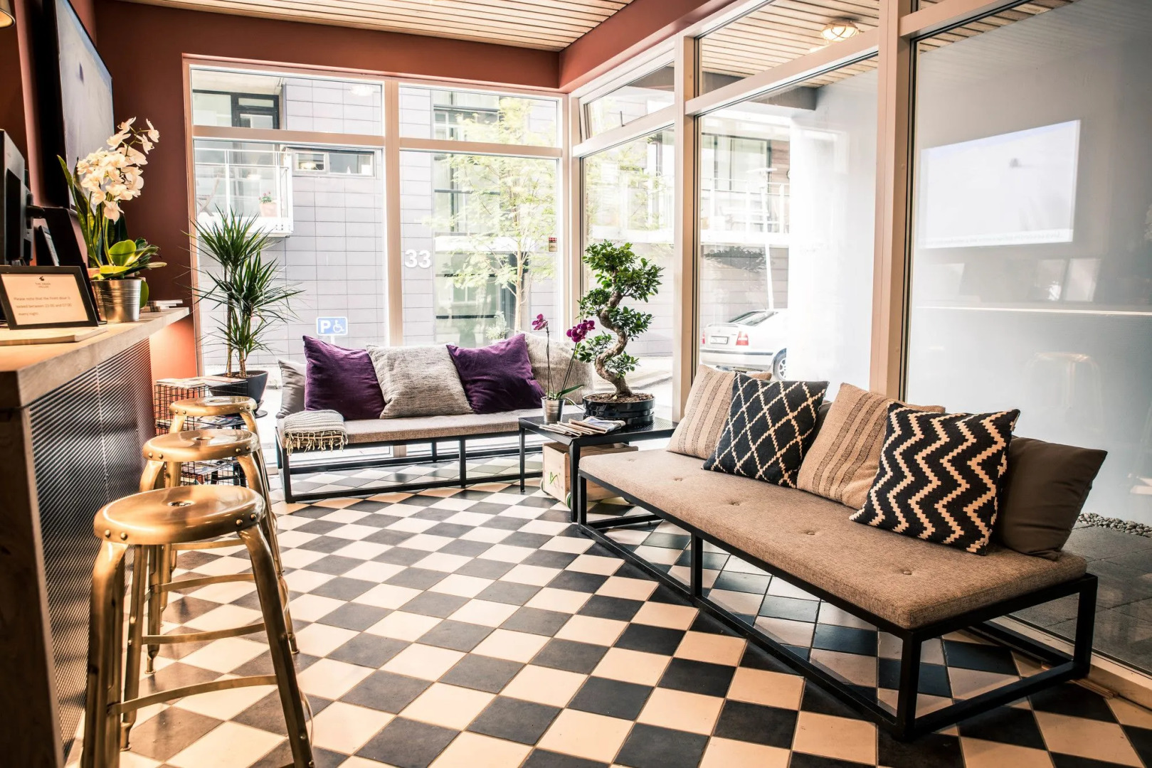 The Swan House by Heimaleiga