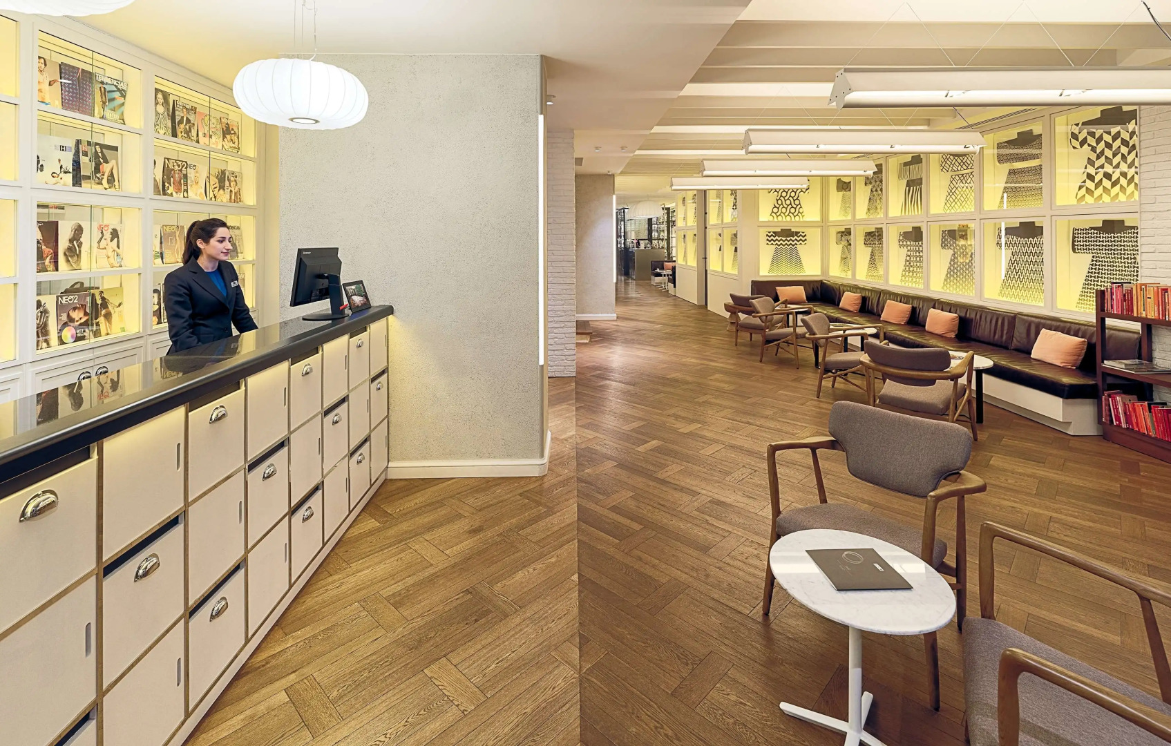 Отель H10 Universitat