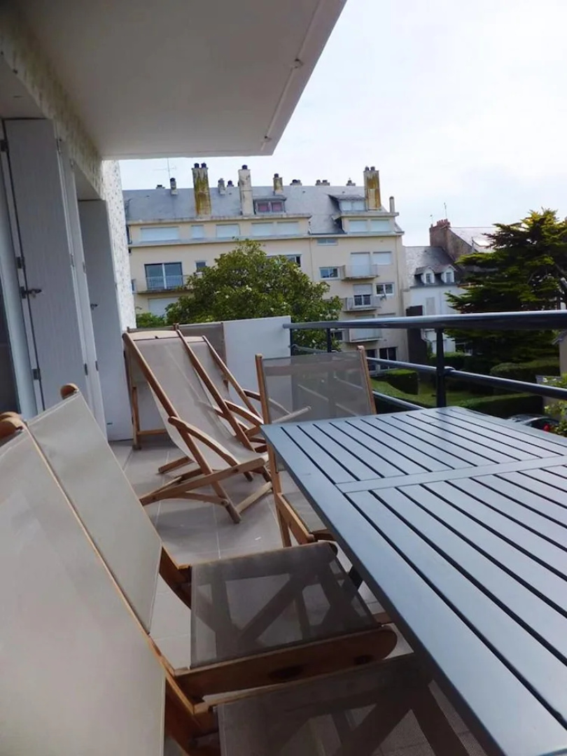 Apartment With 2 Bedrooms in Le Pouliguen, With Wonderful City View and Furnished Balcony - 500 m From the Beach