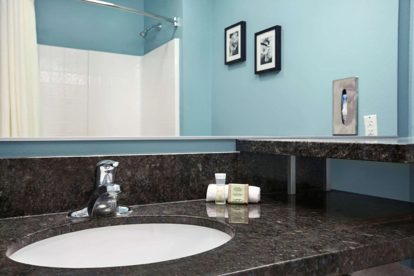 Super 8 by Wyndham Indio