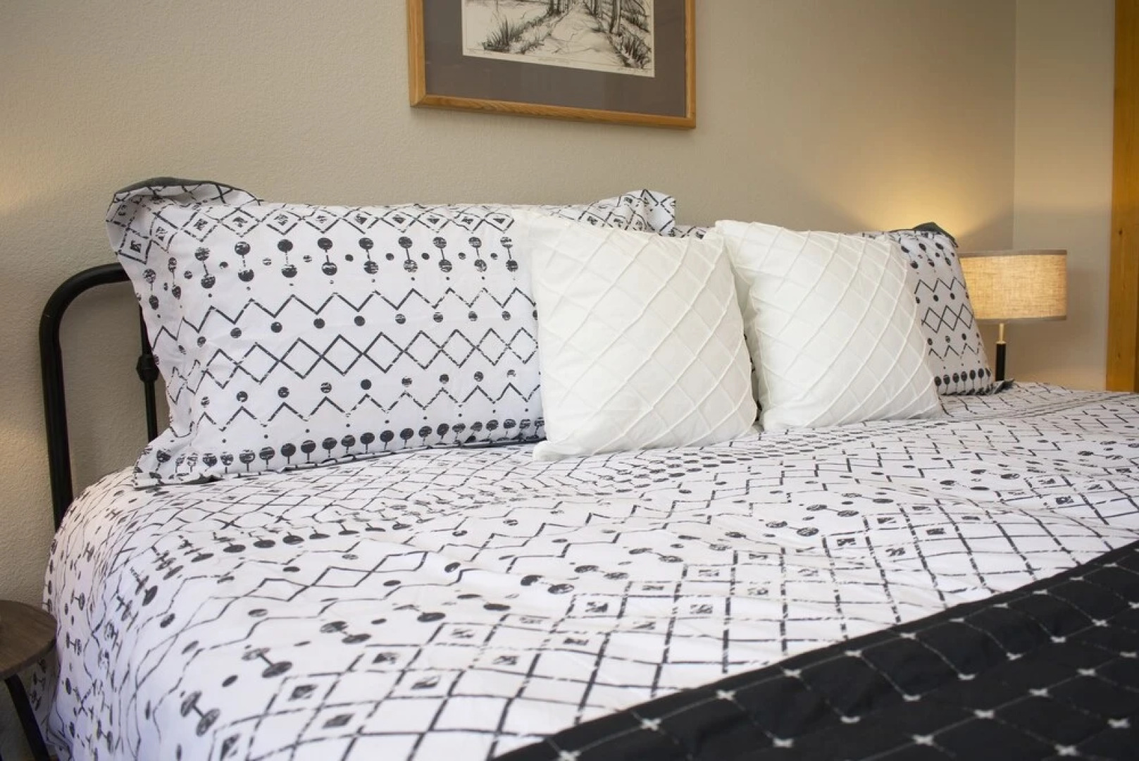 Moose Ridge Cabin 5 Bedroom Cabin by RedAwning