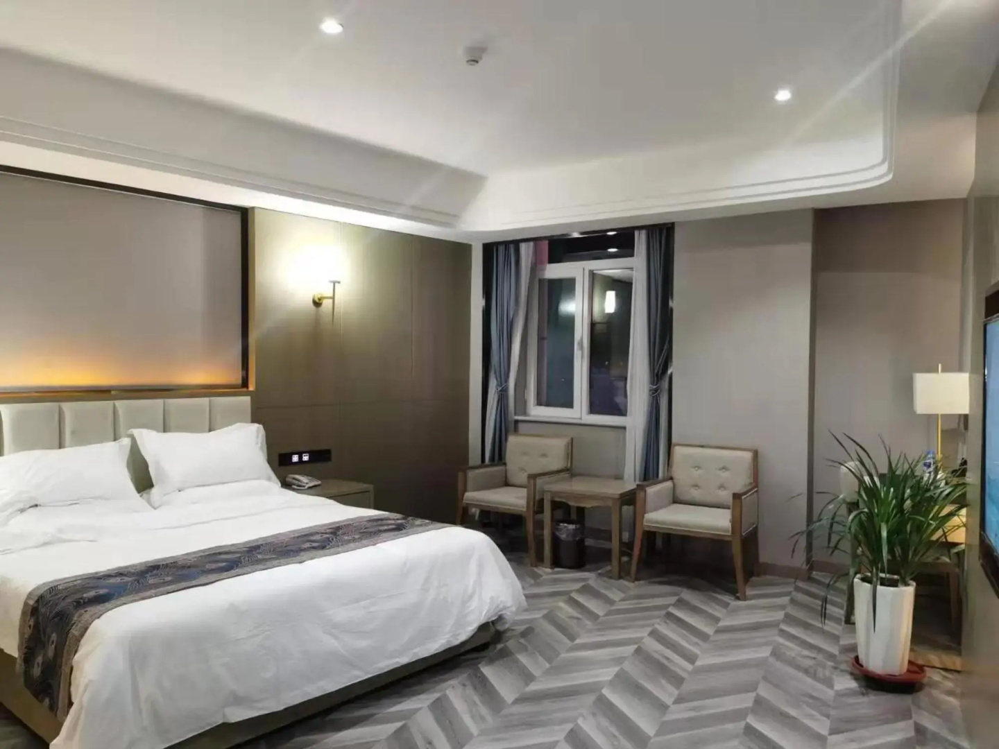 Dulan Hotel