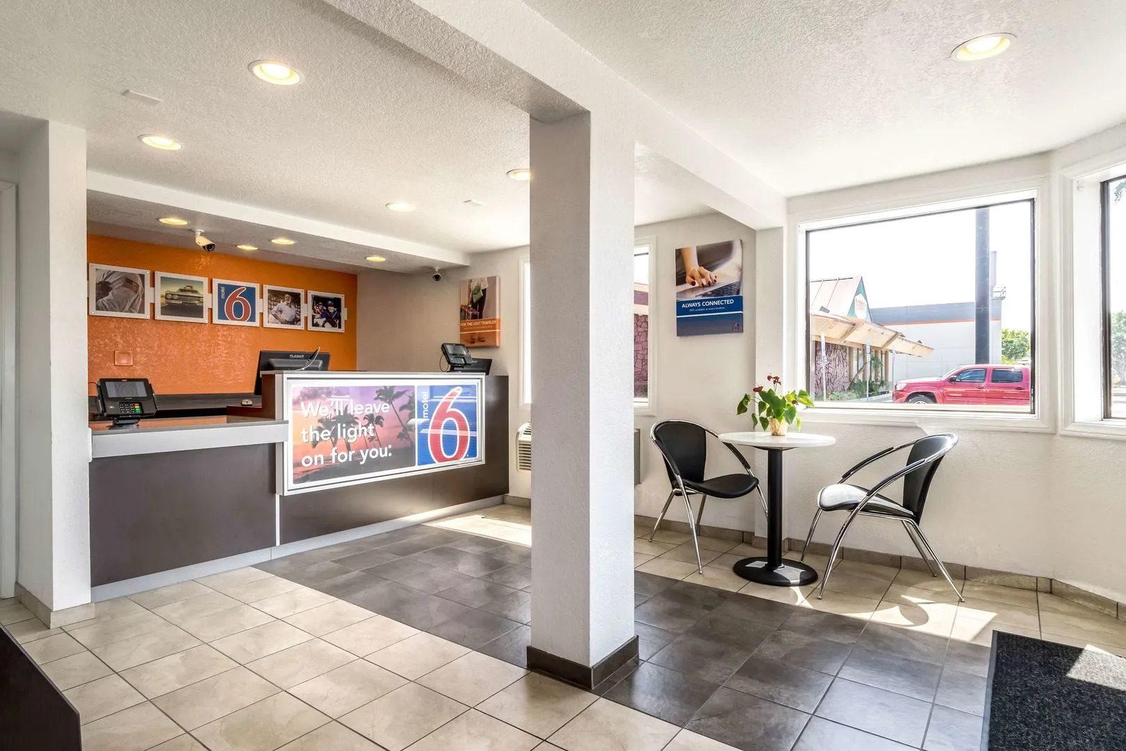 Motel 6 Anaheim, CA - Fullerton East