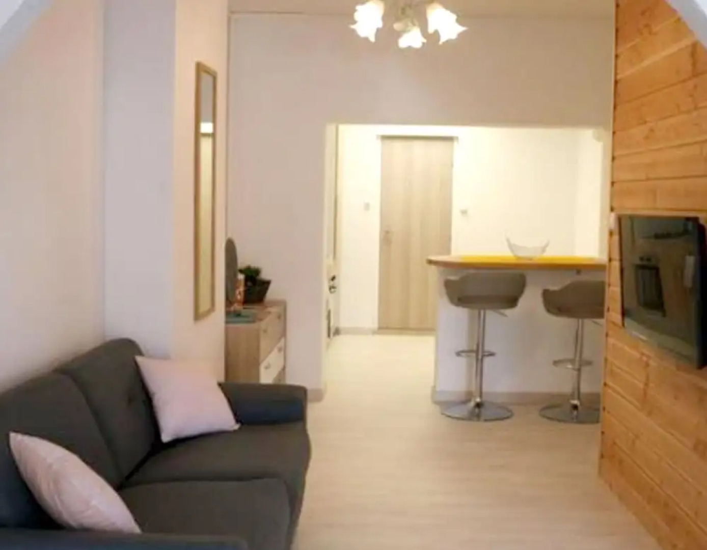 House With one Bedroom in Saint-amand-les-eaux, With Wonderful City View and Wifi