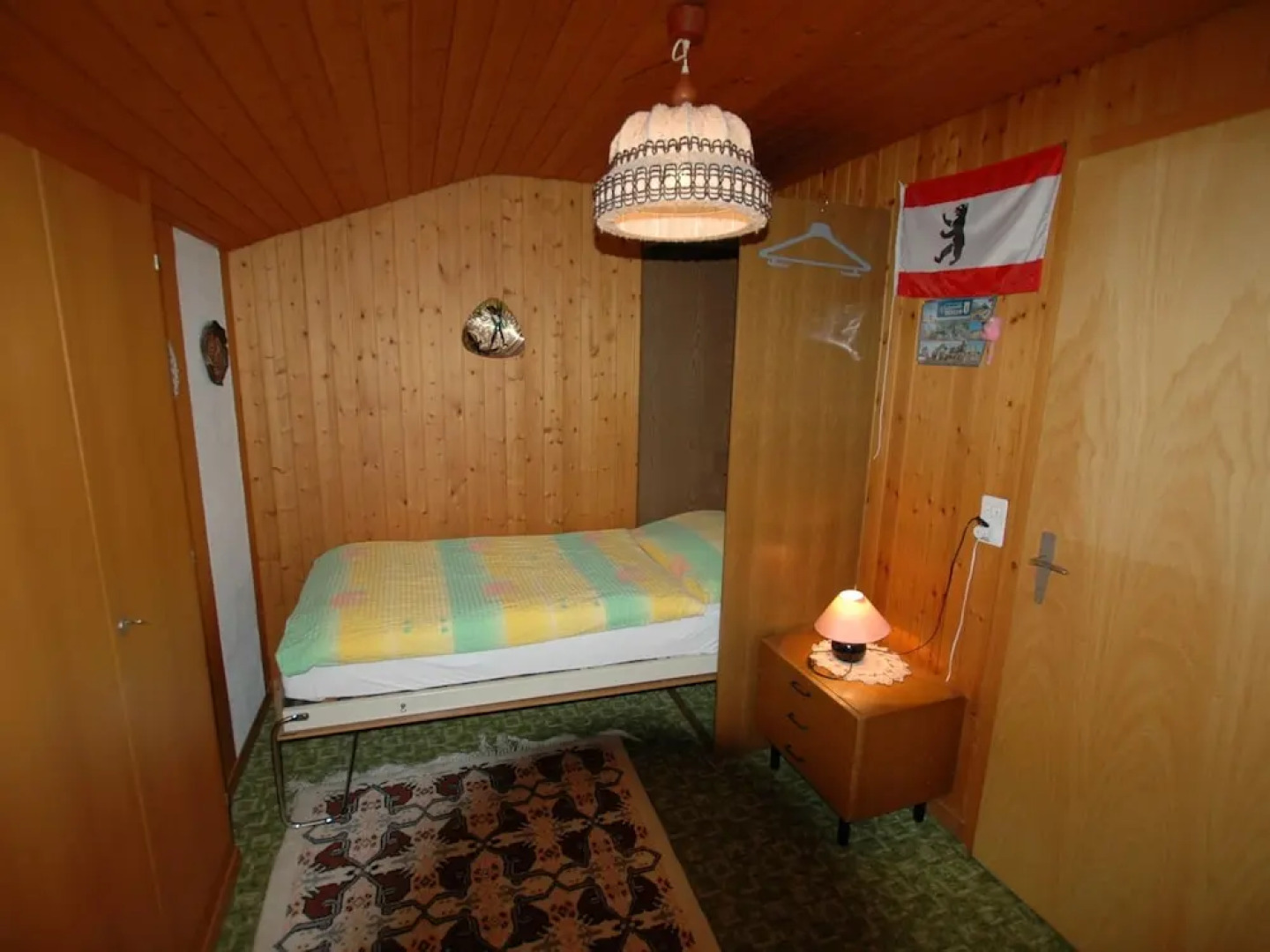 Pristine Home in a Charming Village, Large Grassy Sunbathing Area, View of the Mönch and Jungfrau