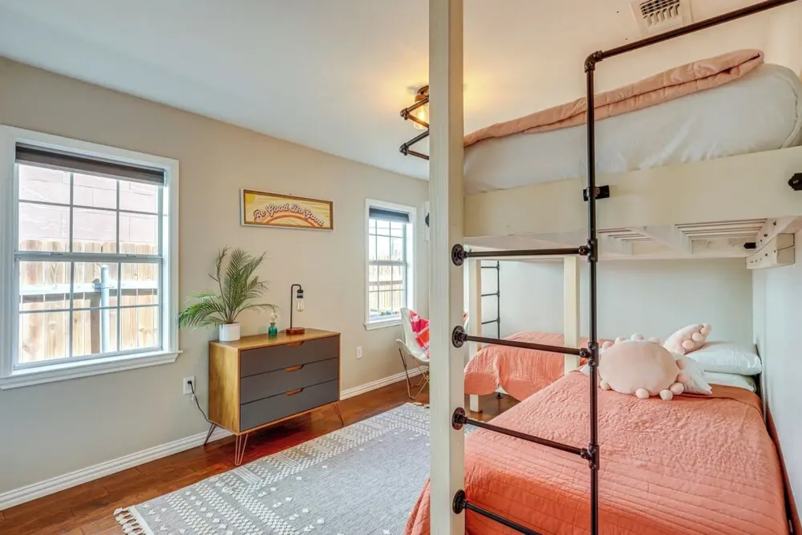 Creekside Cottage w/ Deck & Hot Tub in Belton