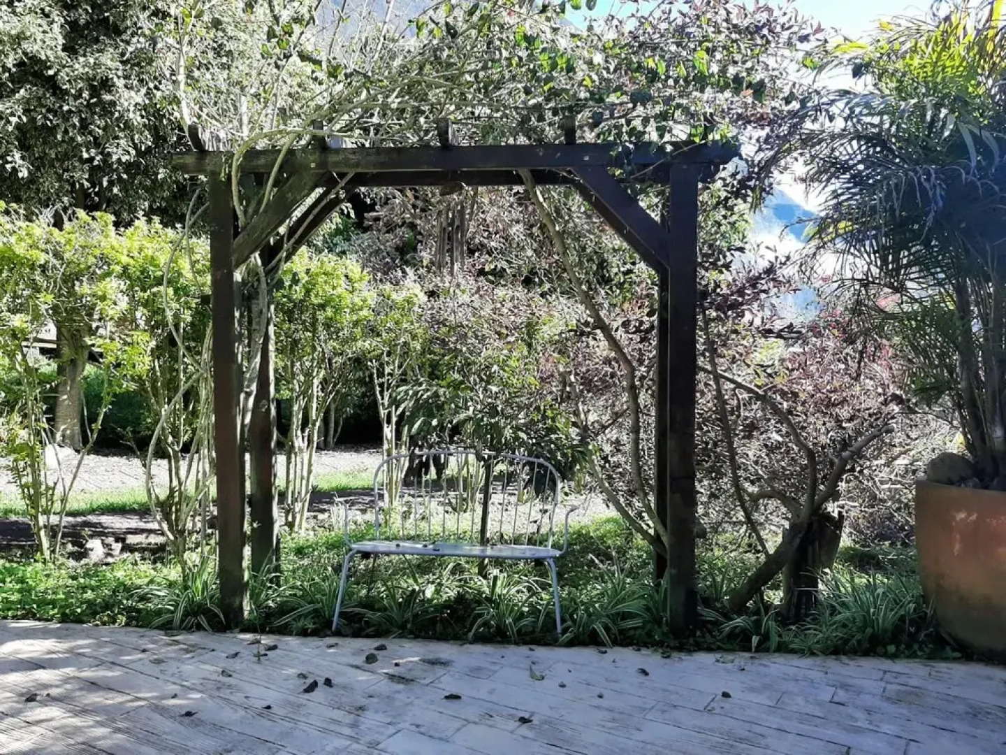 La Croisee Des Sentiers