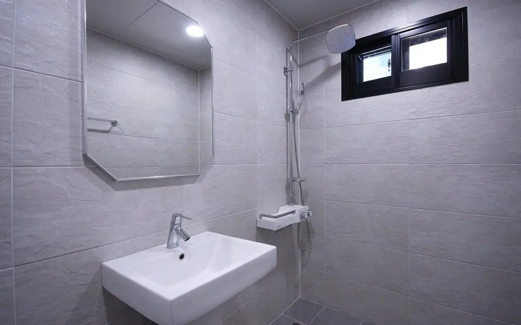 Yeongdeok Ganggu Port Stay