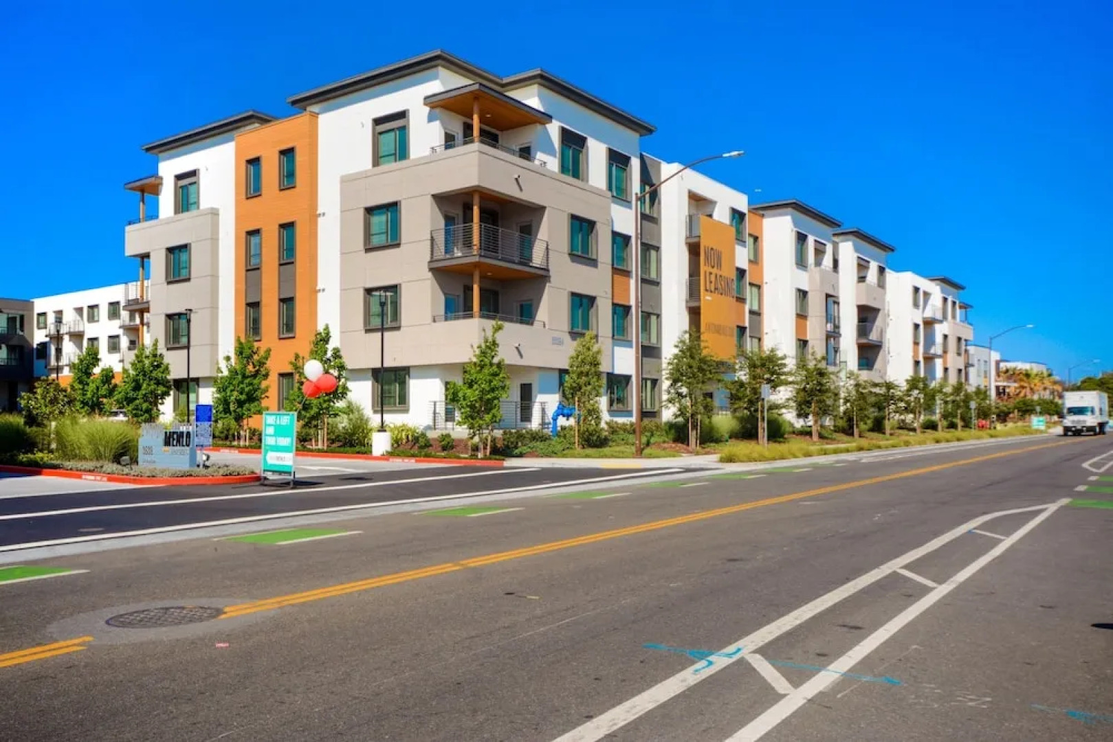 Global Luxury Suites in Menlo Park