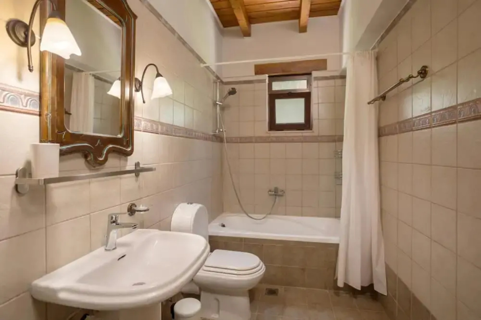 Paradise Home - On the Hill - Paradise Home - On the Hill