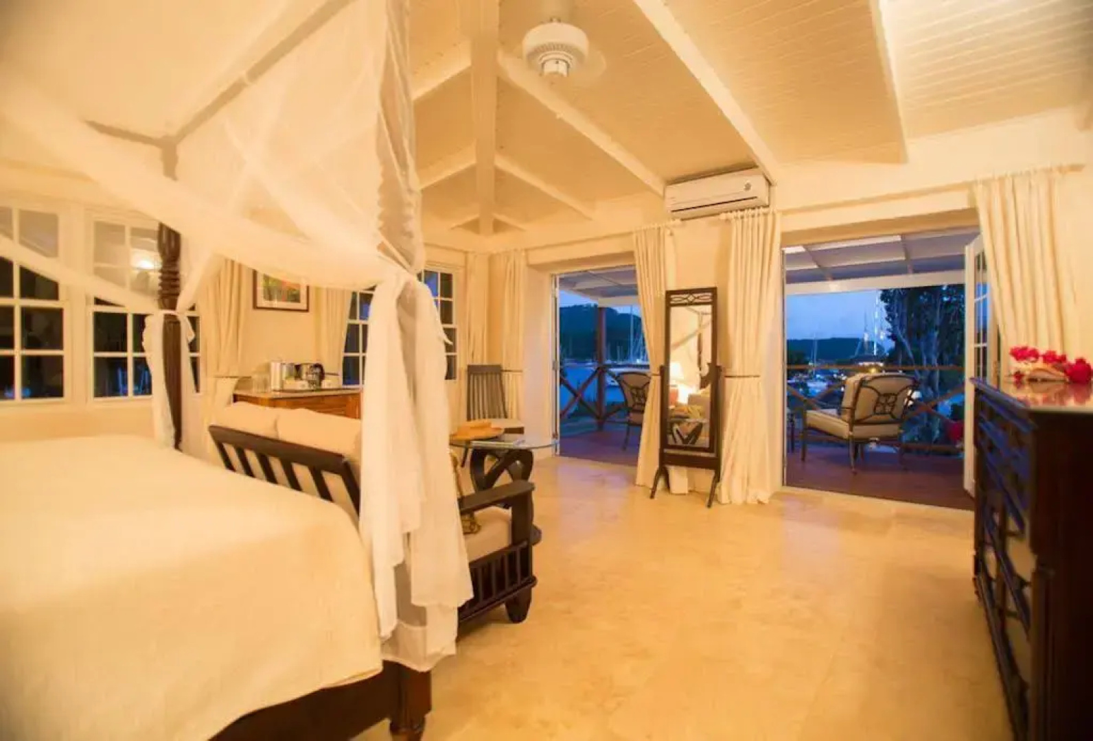 Admiral's Inn and Gunpowder Suites