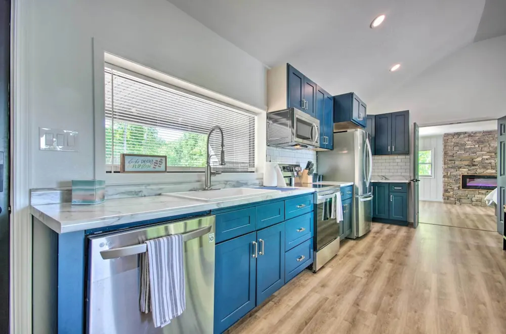 Waterfront Escape: Ozarks Home + Guest House!