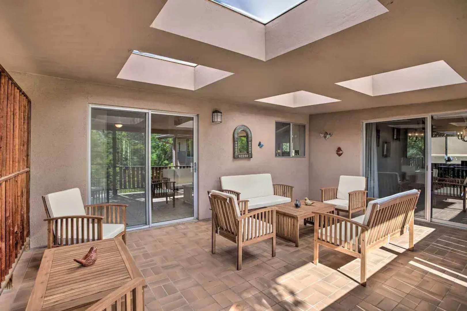 Swim Spa & Private Tavern: Sedona Hideaway!