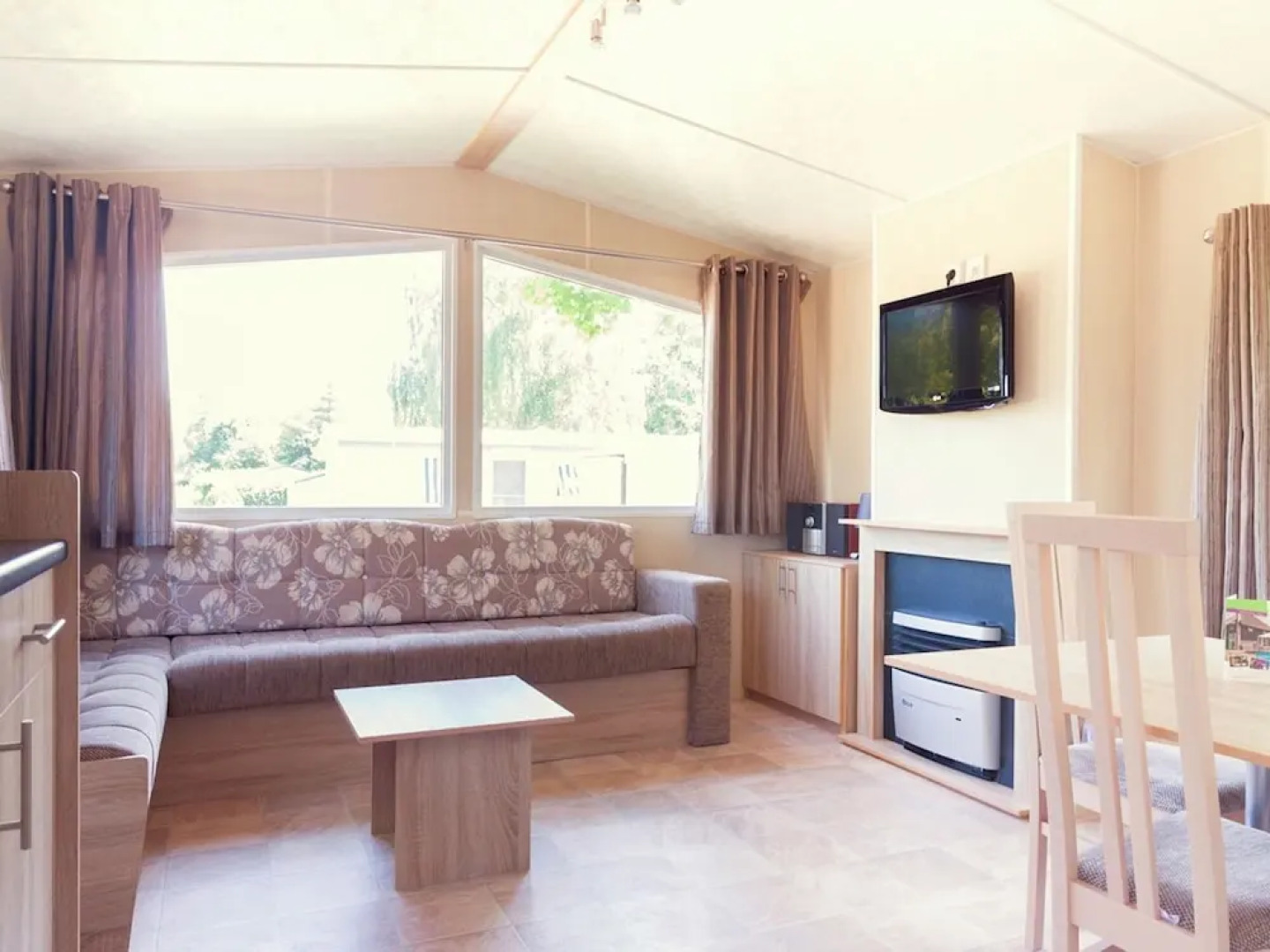 Furnished Chalet with Garden