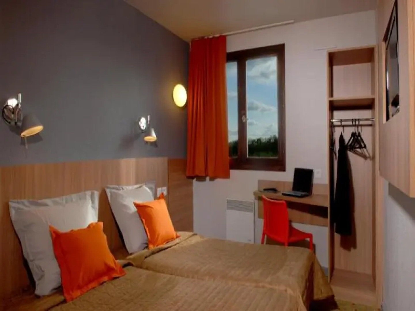 balladins Savigny Le Temple