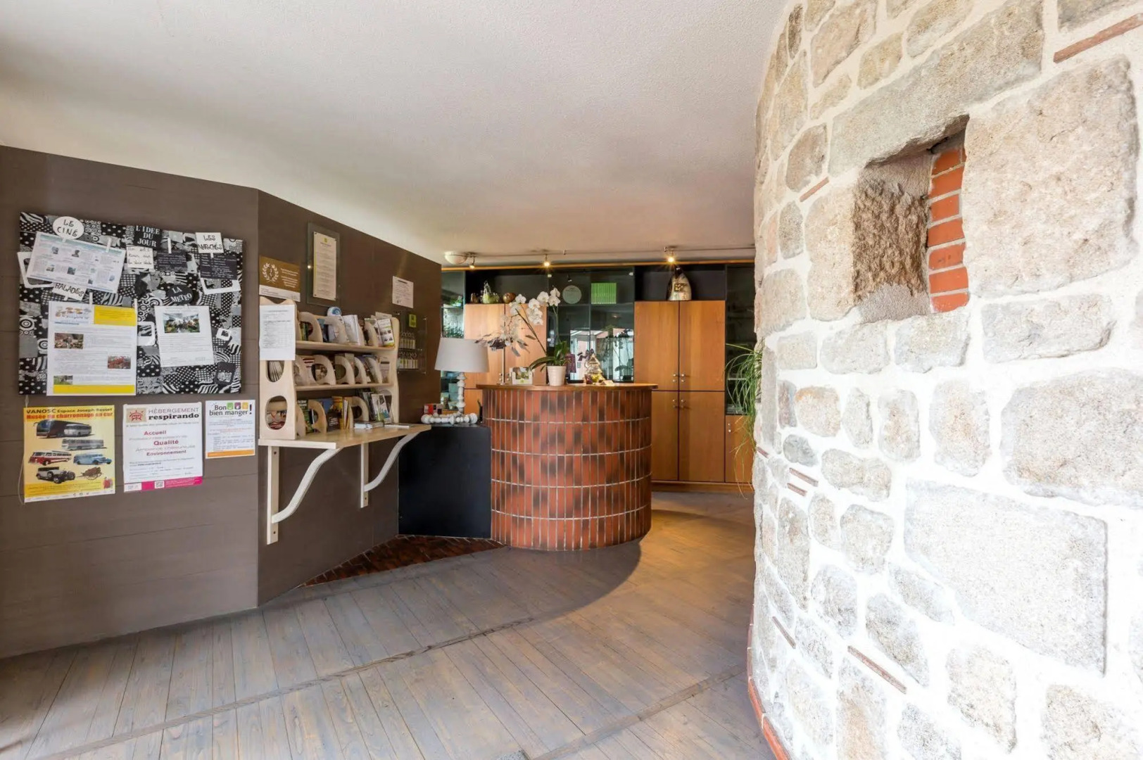 Hôtel Restaurant La Tour