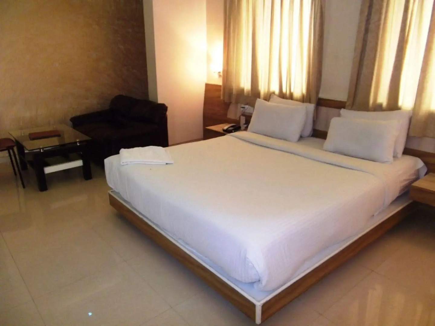 Hotel Neelam Executive