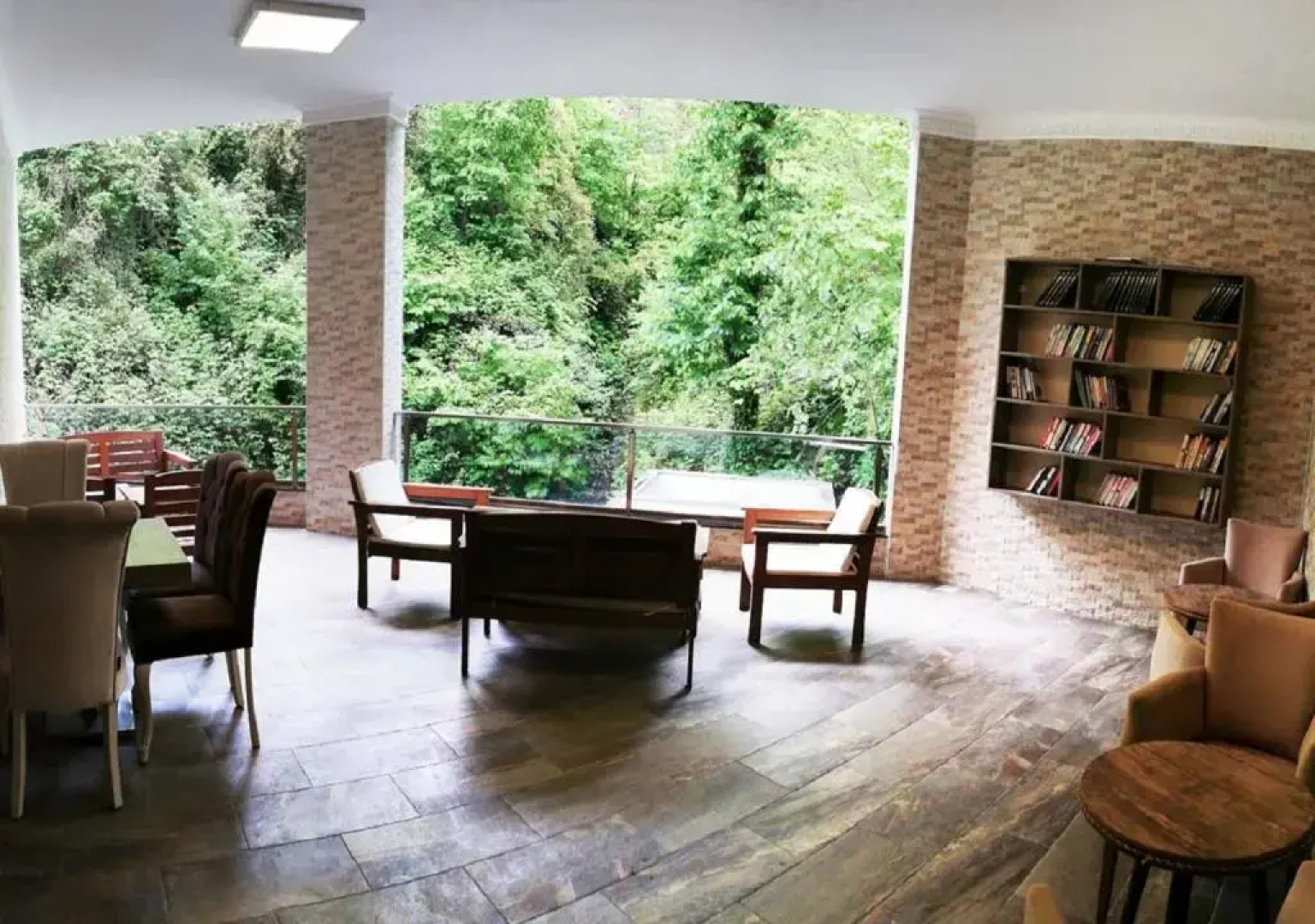 Şelale Otel