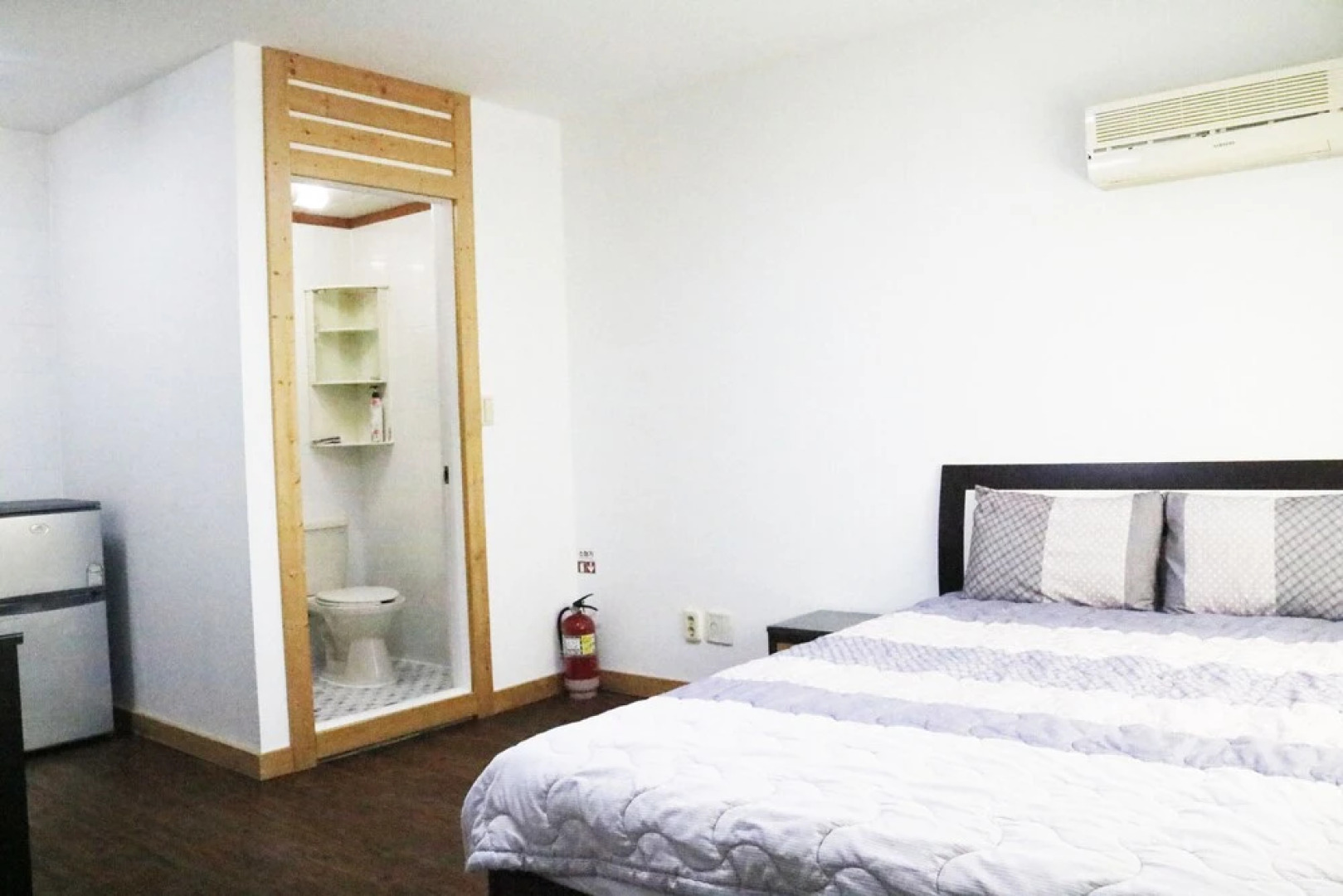 Danyang Mountain Pension