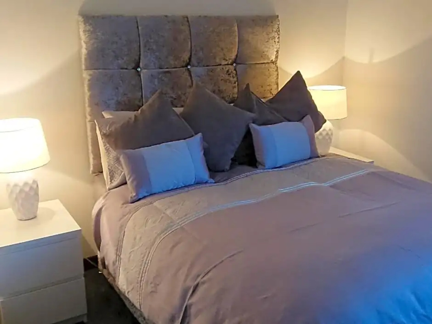 Glenfern Guest House with No Hot Tub & Cottage with Private Hot Tub