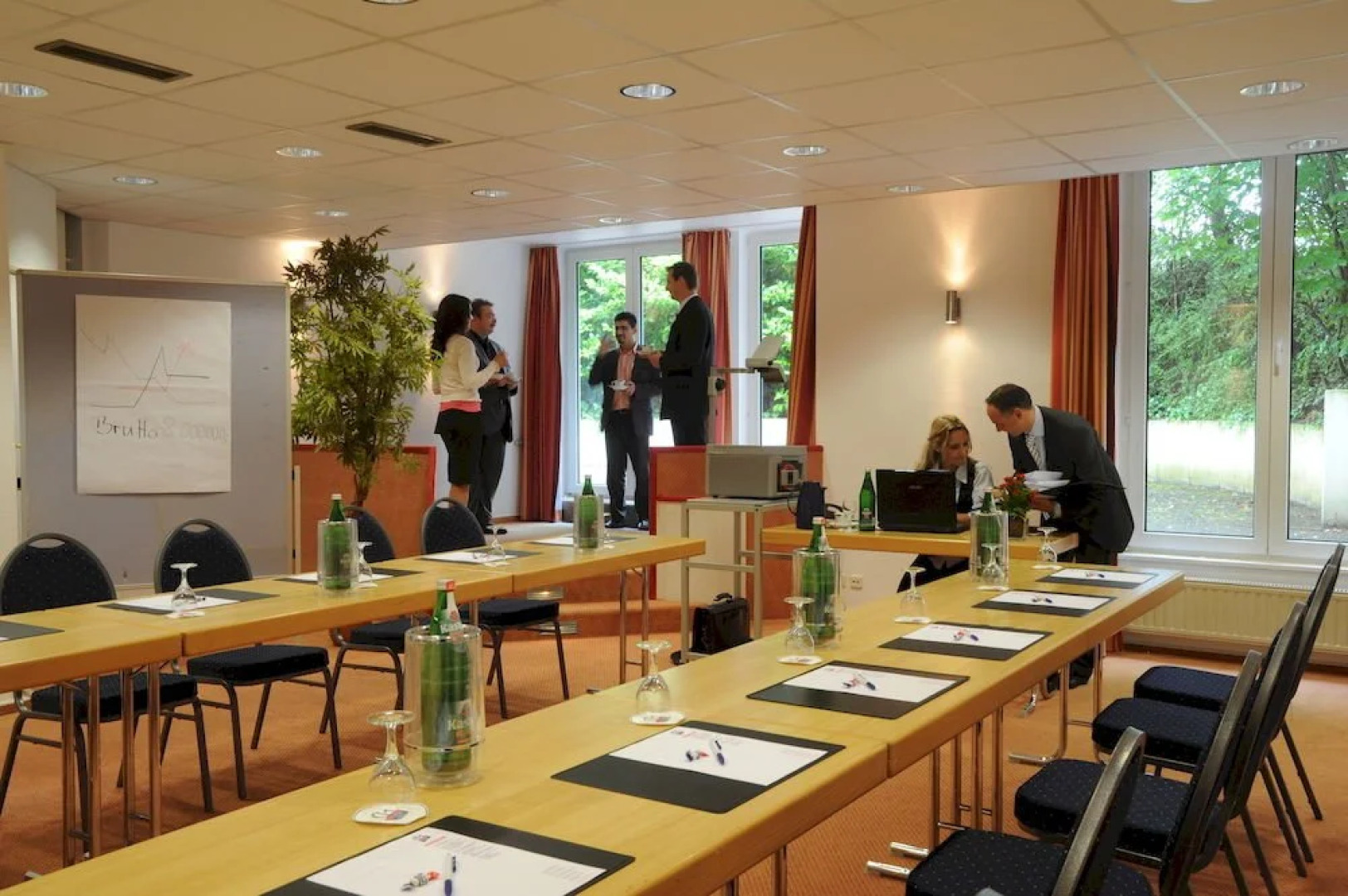 CityClass Hotel Atrium Budget