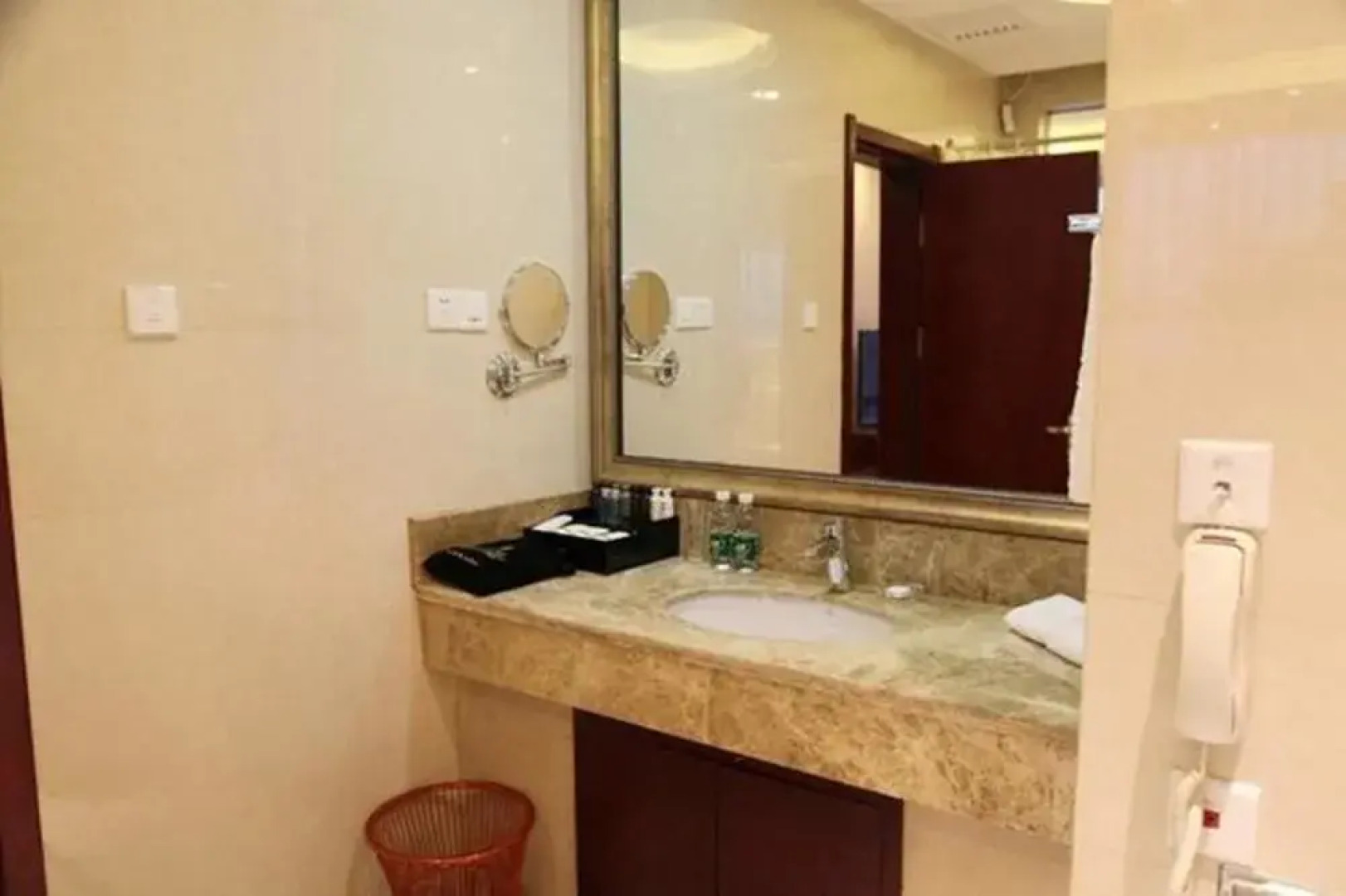 Shijiazhuang Shen Zhou 7 Star Hotel