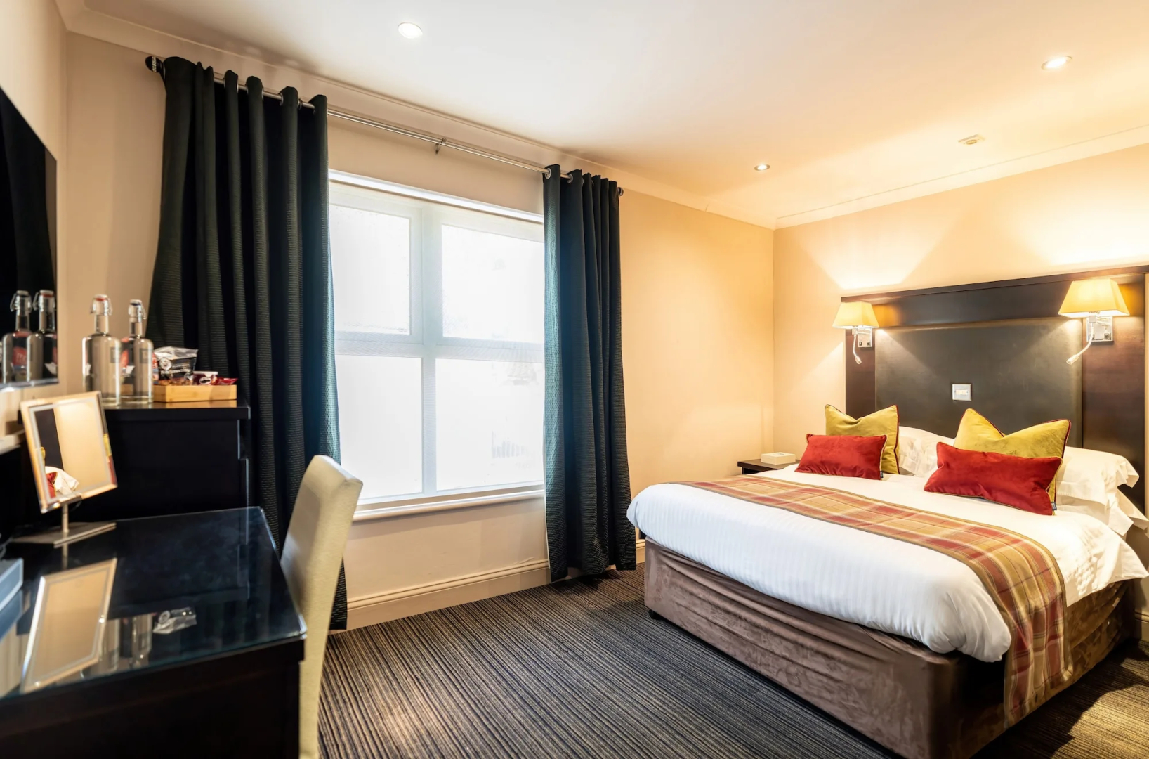 The Inn Boutique Hotel Bar and Restaurant