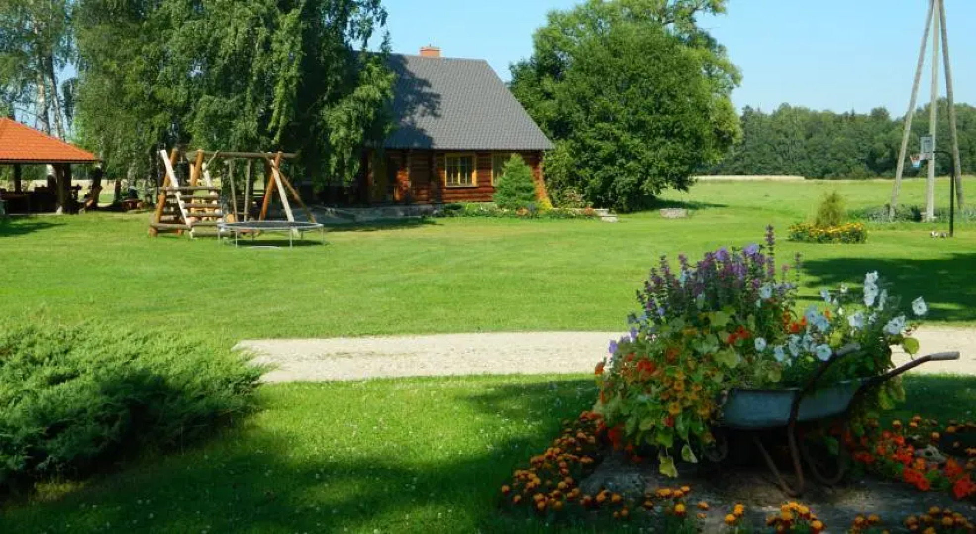 Brīvdienu māja Pie sievasmātes