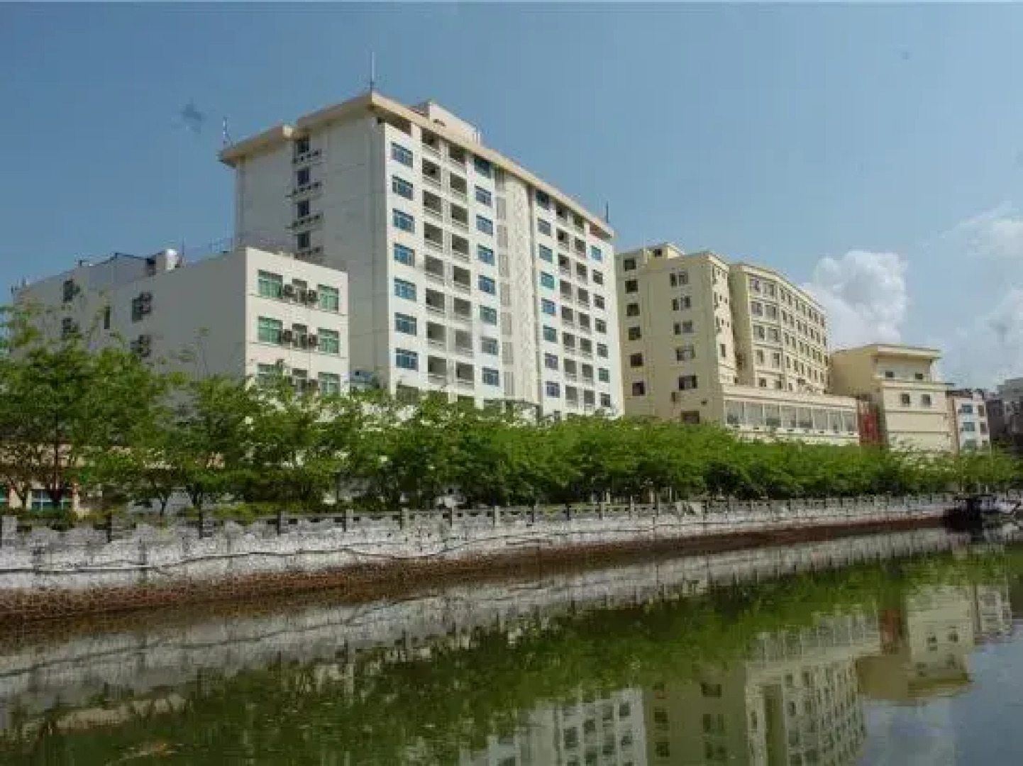 Fenghuangcheng Hotel