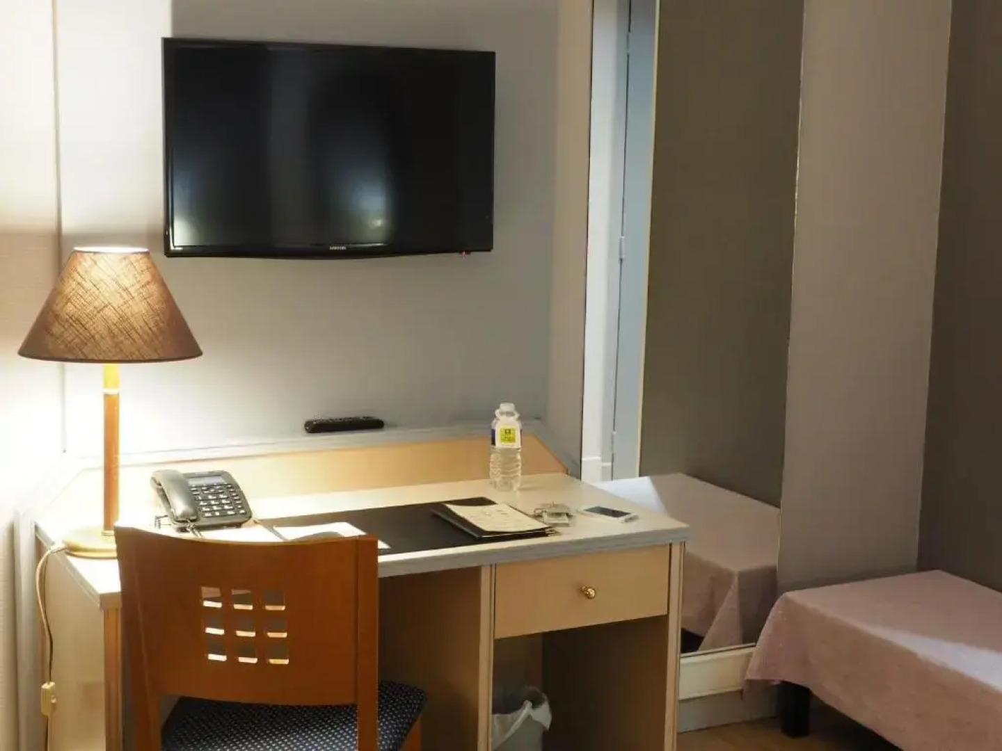 logis hotel l'Amandois