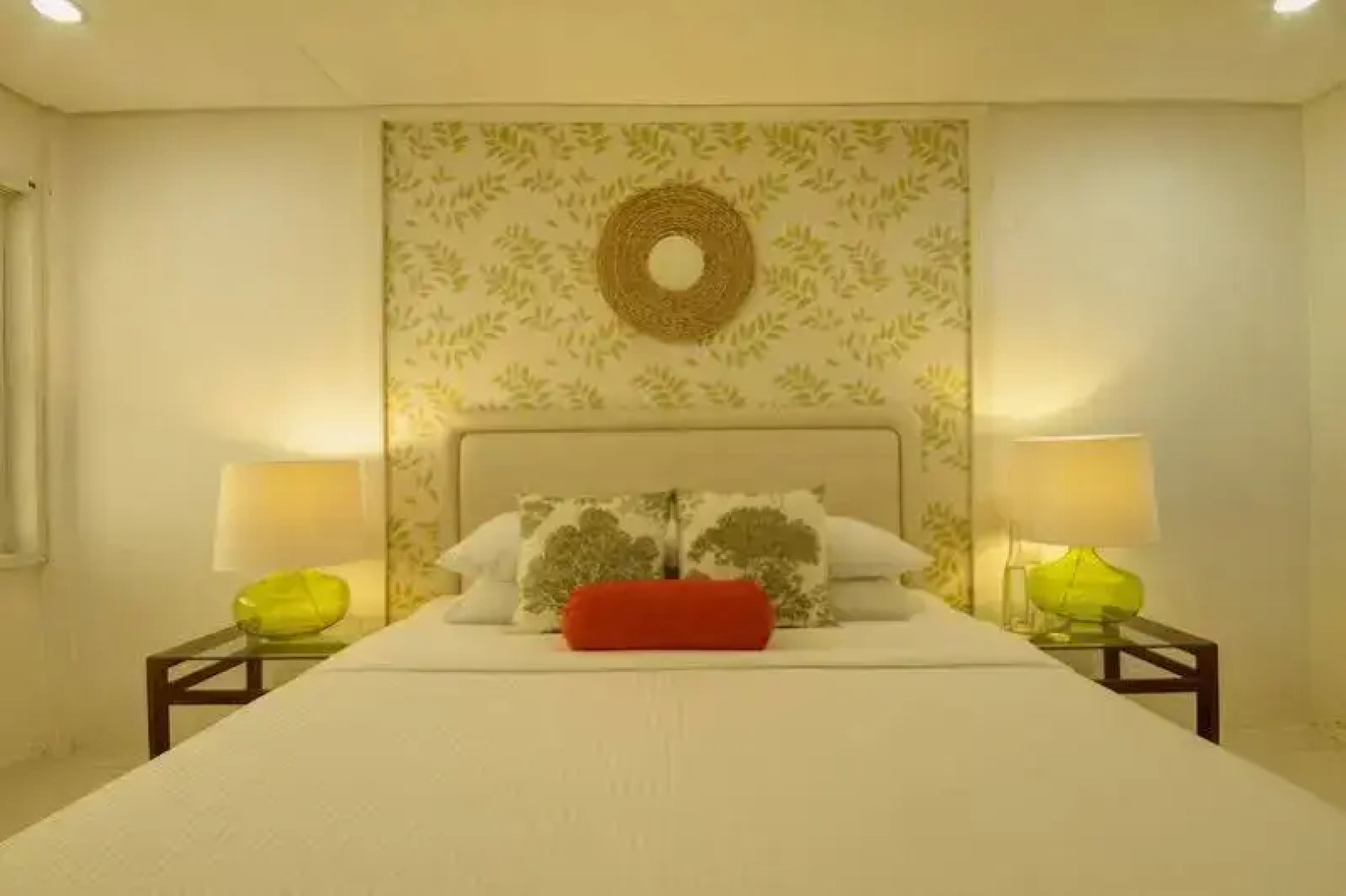 Sta. Monica Beach Club