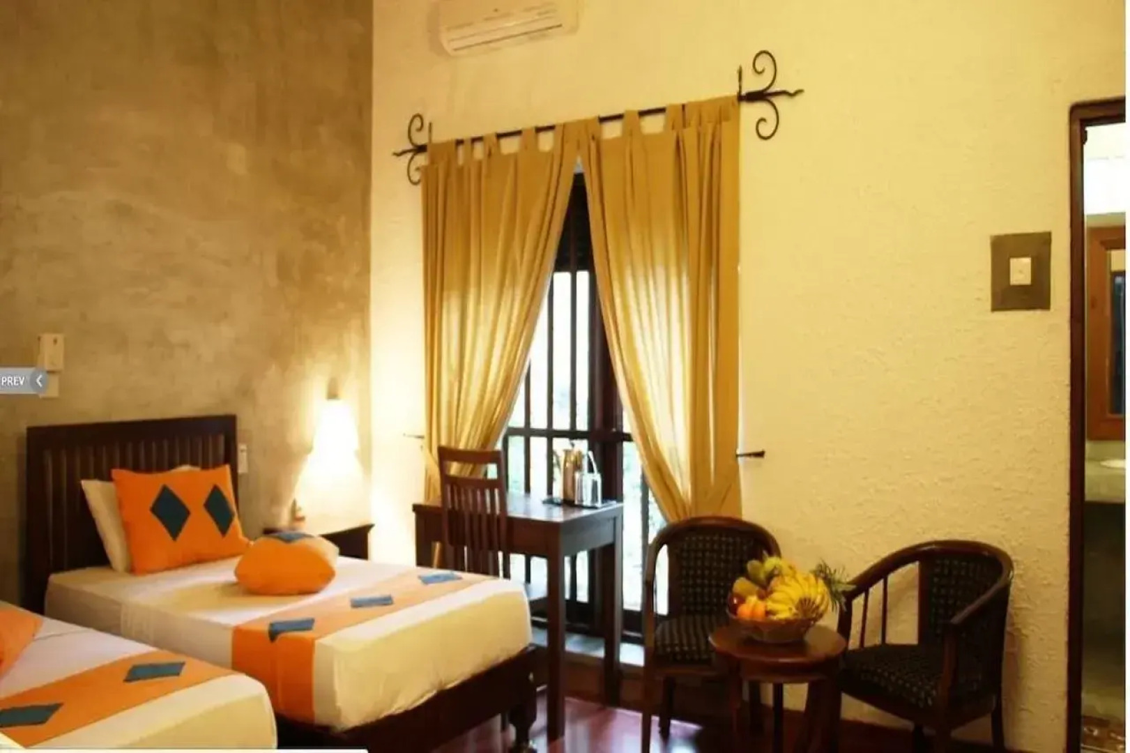 Serendip Stone Hotel and Bungalow