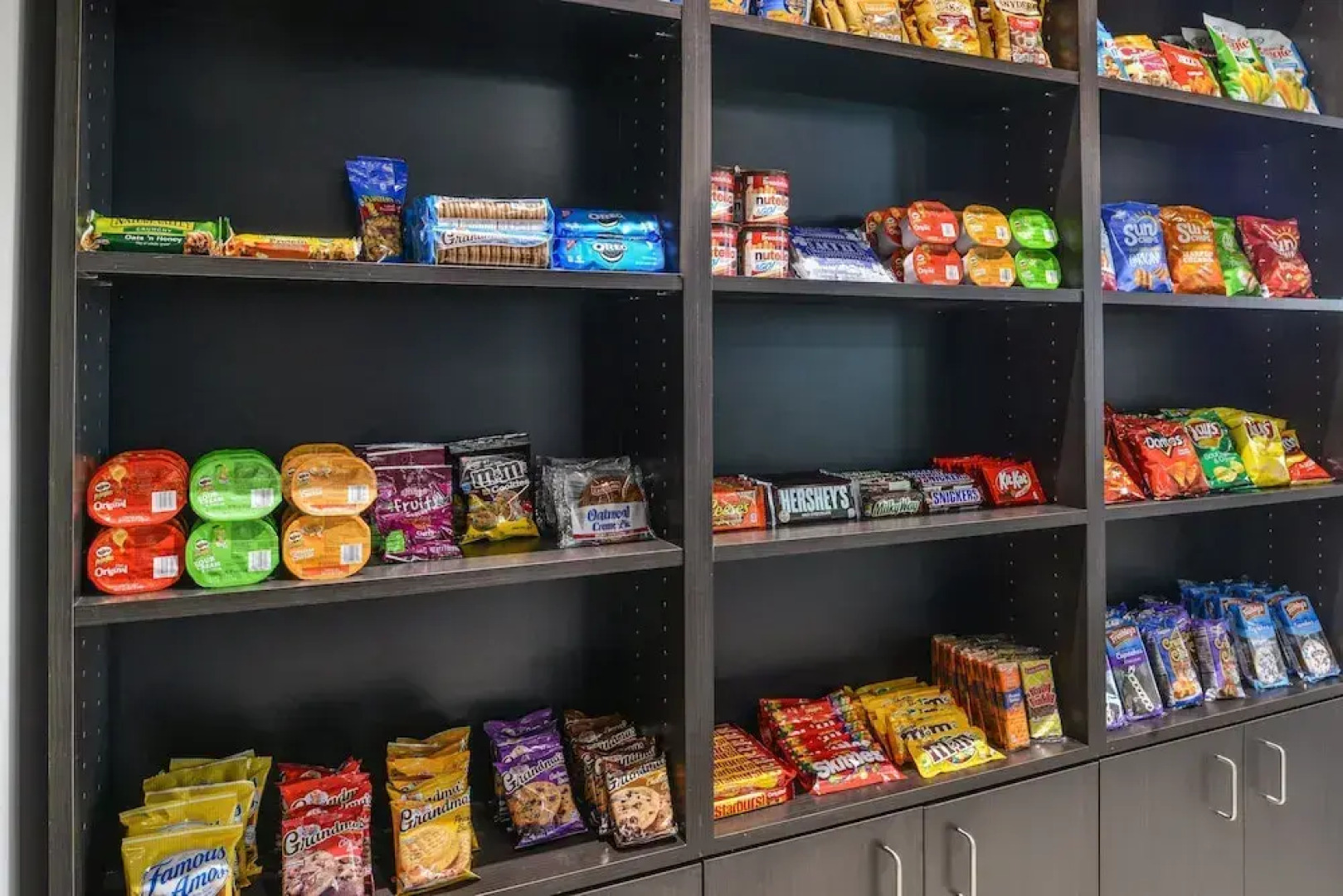 Holiday Inn Express & Suites Kansas City - Lee's Summit, an IHG Hotel