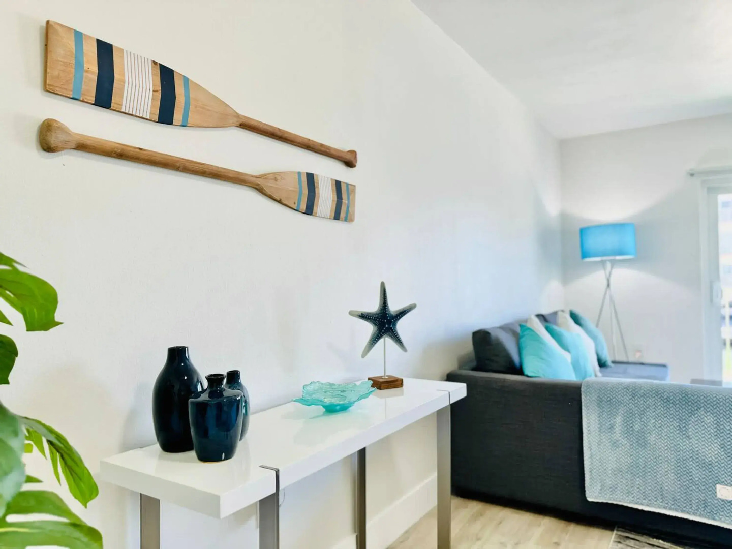 Waterfront 1BR Parking Walk to the Beach