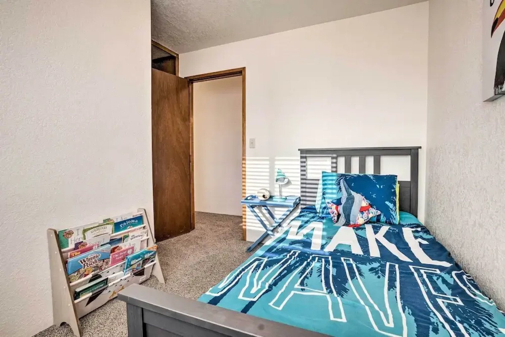 Coastal Haven Getaway ~ 1 Mi to Mill Beach!