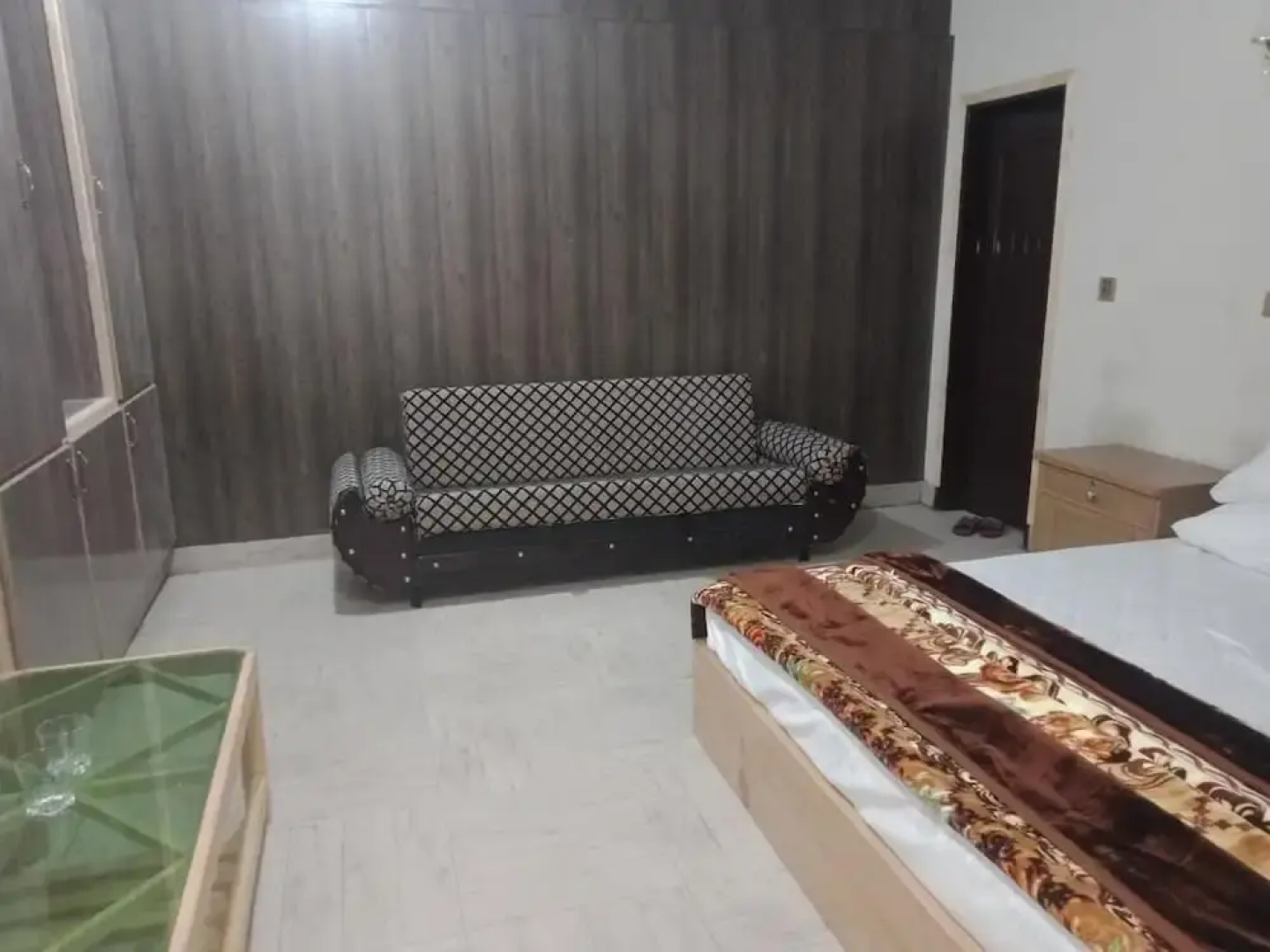 Hill Top Hotel Shogran