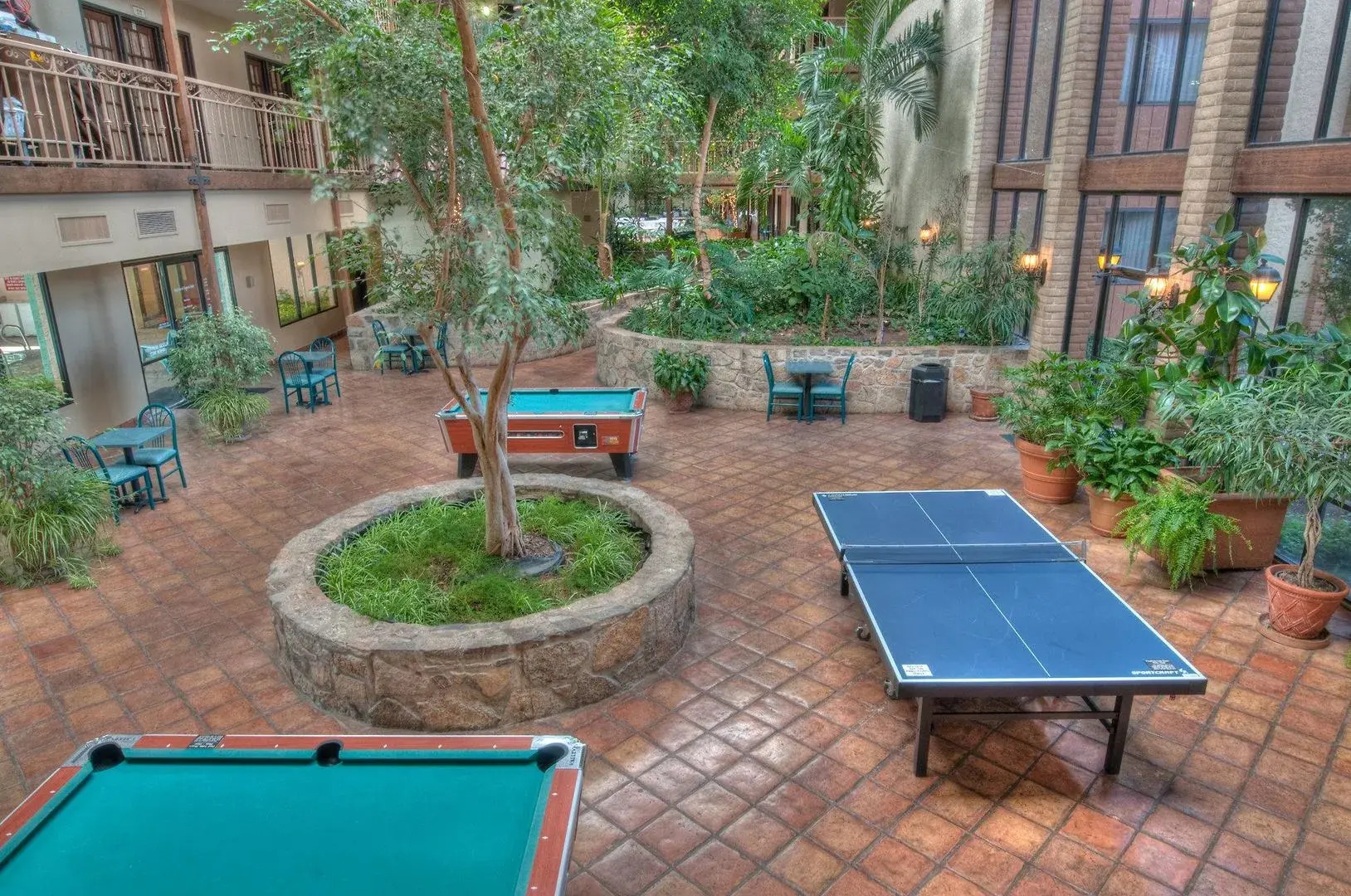 MCM Elegante Suites Abilene