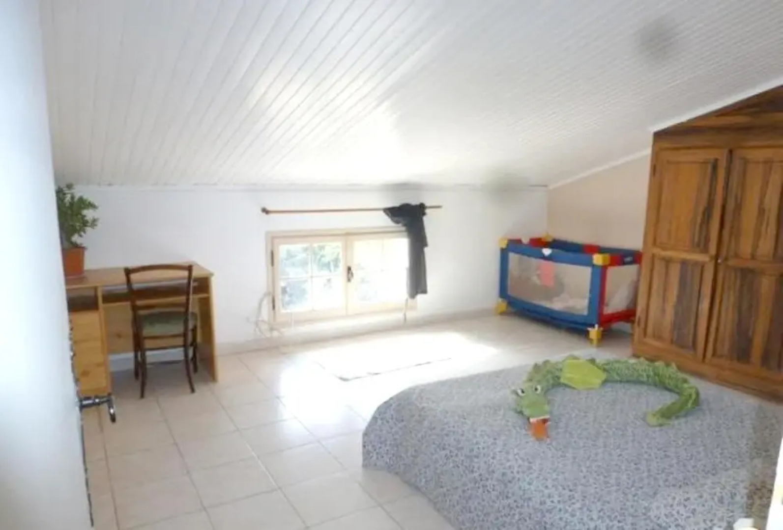 Villa With 6 Bedrooms in Cannes-et-clairan, With Wonderful Mountain Vi