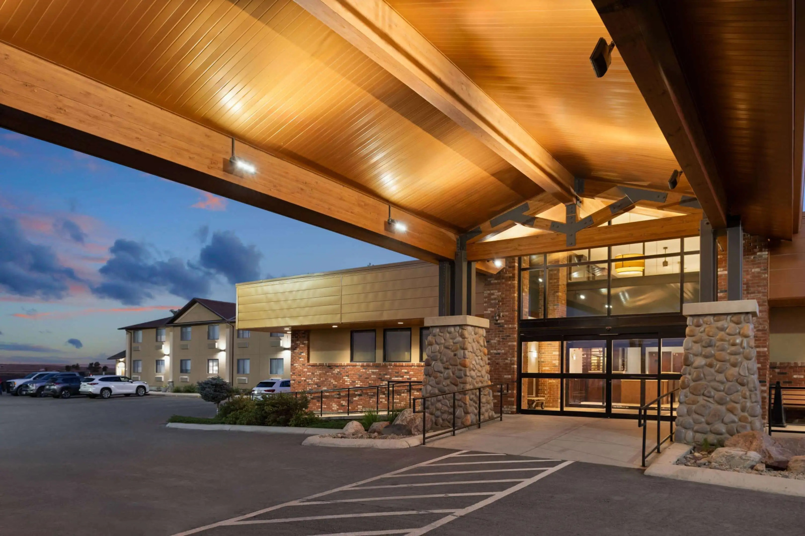 Super 8 by Wyndham Conrad