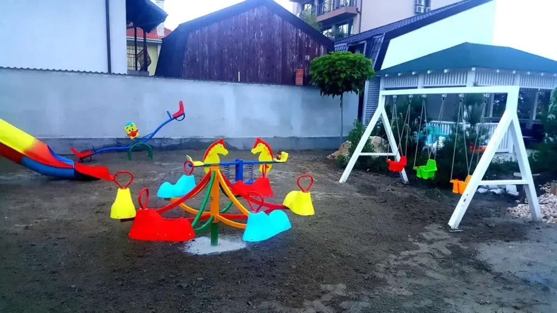 Sangria Luxury Family