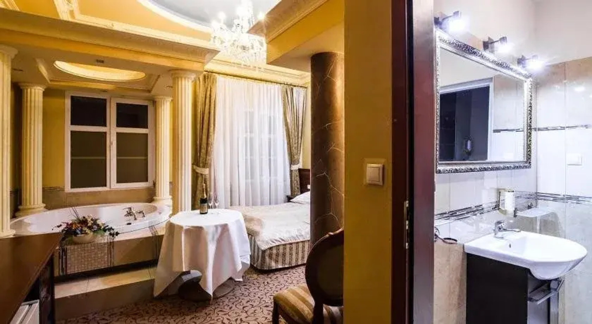 Hotel Venecia Palace