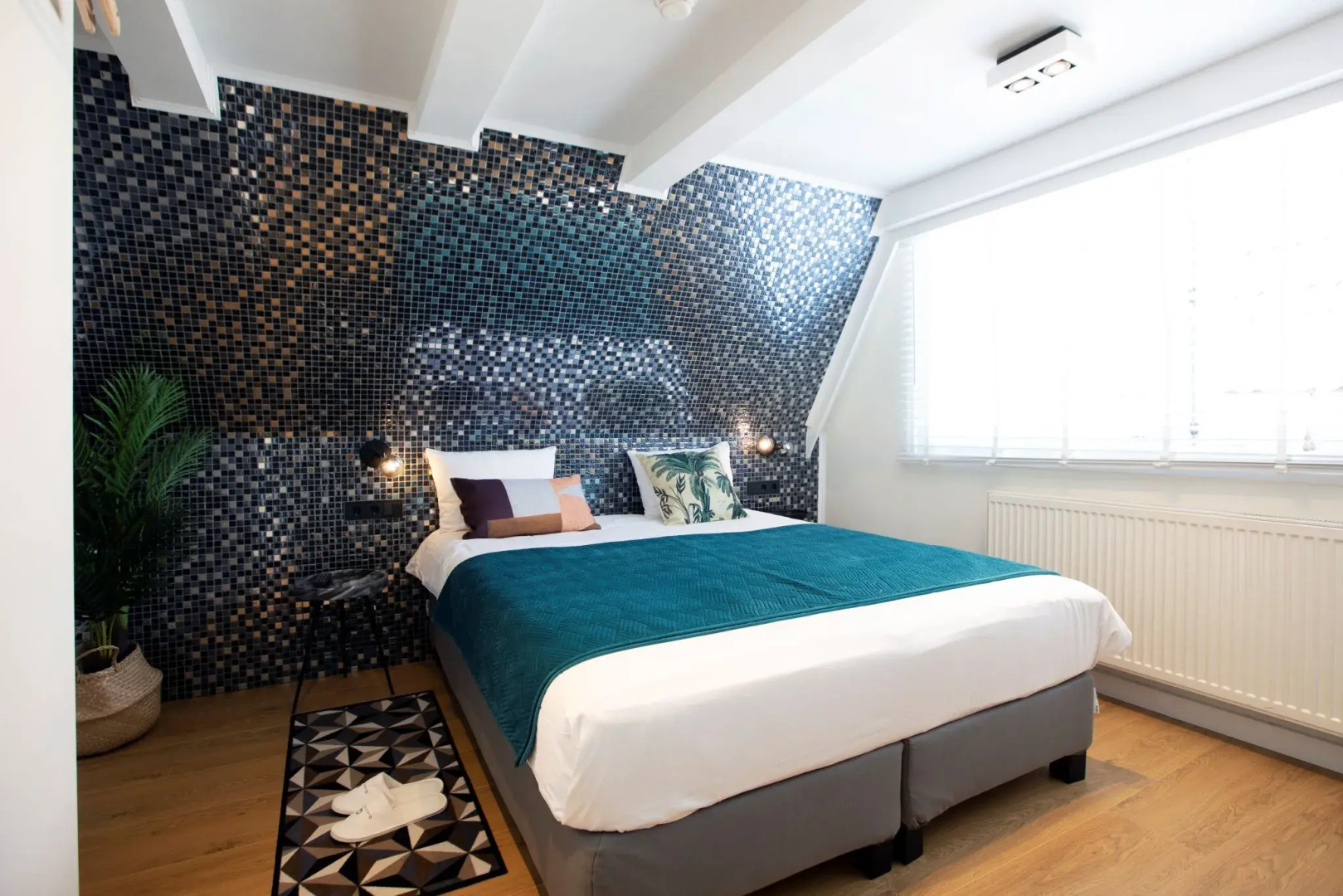 Quentin Hotel Golden Bear