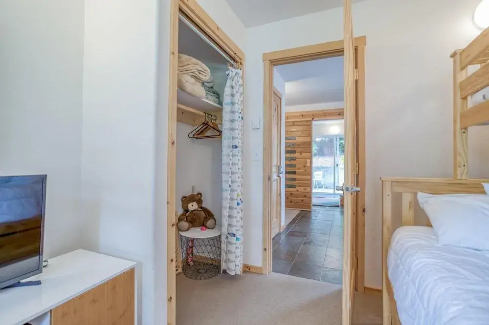 Modern Manzanita Retreat