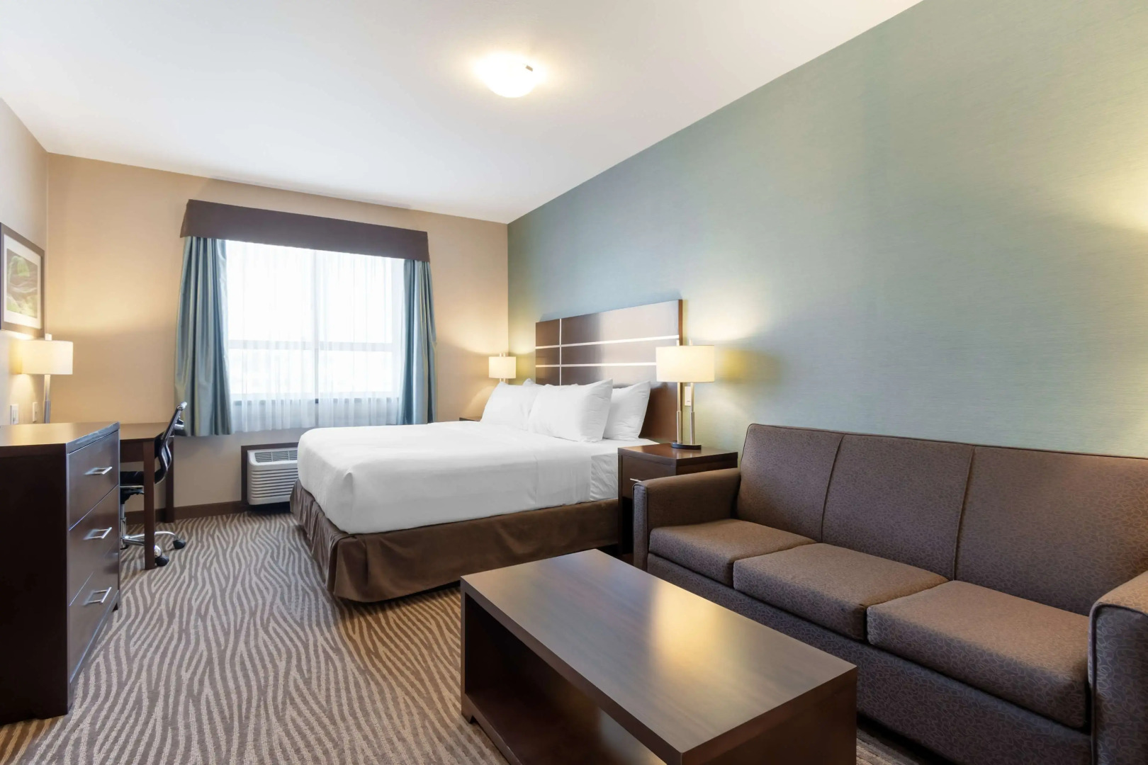 Best Western Plus Moosomin Hotel