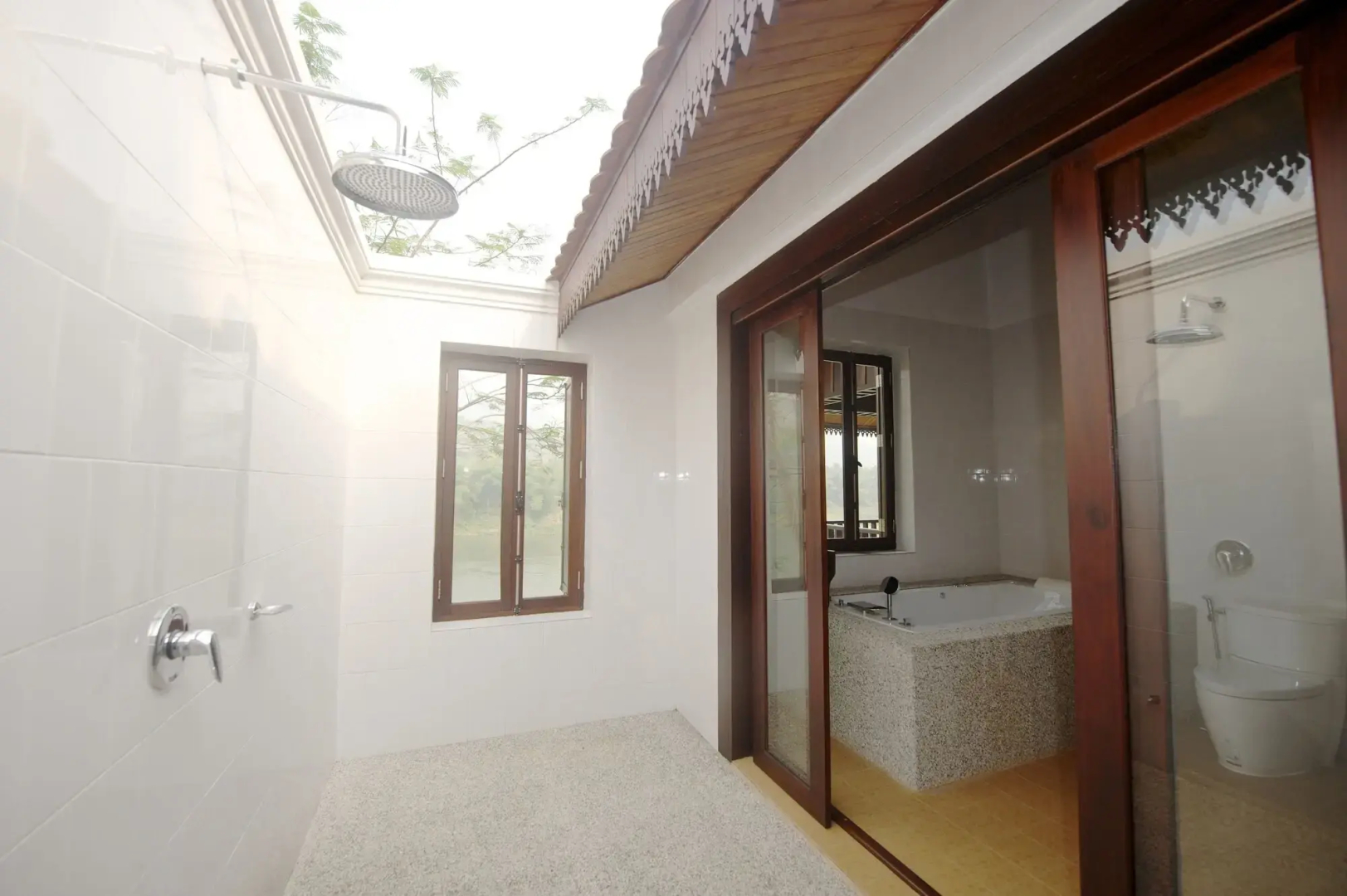 Nam Ou Riverside Hotel & Resort